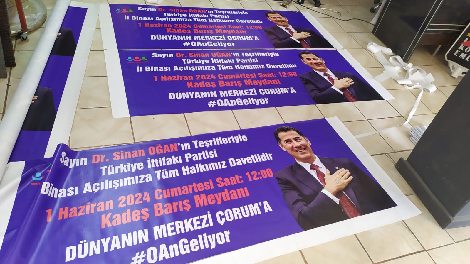 EMİNÖNÜ  VİNİL AFİŞ, AFİŞÇİ, DİJİTAL BASKI, PANKART, SEÇİM AFİŞİ, BRANDA  AFİŞ, BEZ AFİŞ, SOPALI AFİŞ